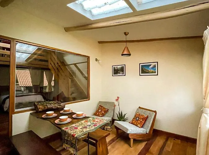 Light Wood Hotel *